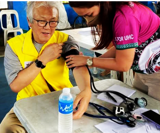 "LifeLines: A Vital Signs Monitoring Project"